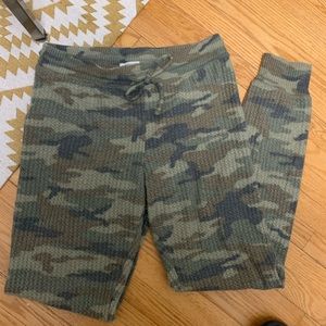 American Eagle super soft camo pants